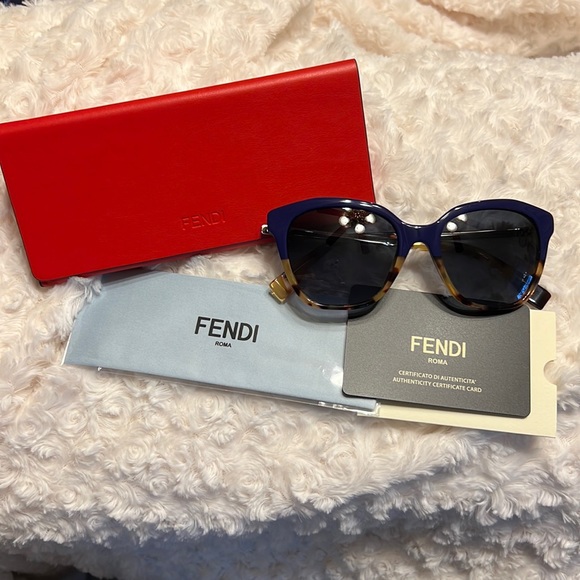 Fendi Accessories - Fendi Cat Eye Sunglasses